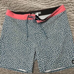 Rip Curl Mirage board shorts sz 36